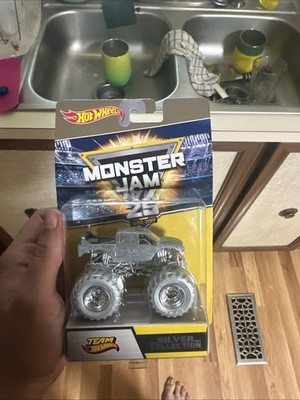 Silver monster jam 5 out of 5 collection  ￼