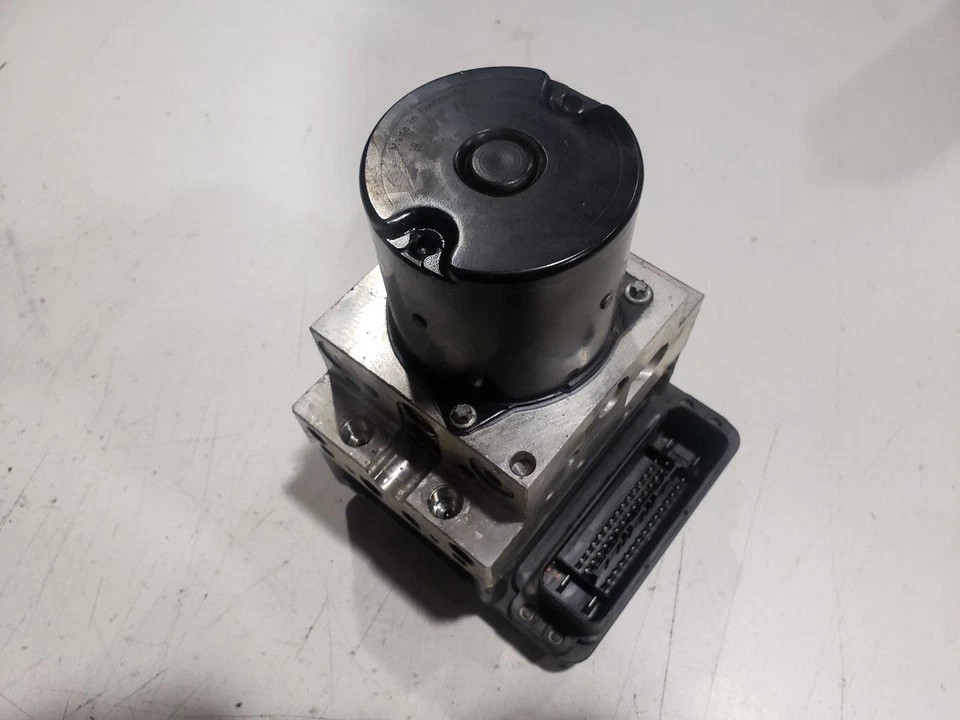 BMW X5 E70 2008 AWD - Sistema antifrenos ABS DSC - 08-14 OEM 6783056, 6783058 Foto 2 de 4