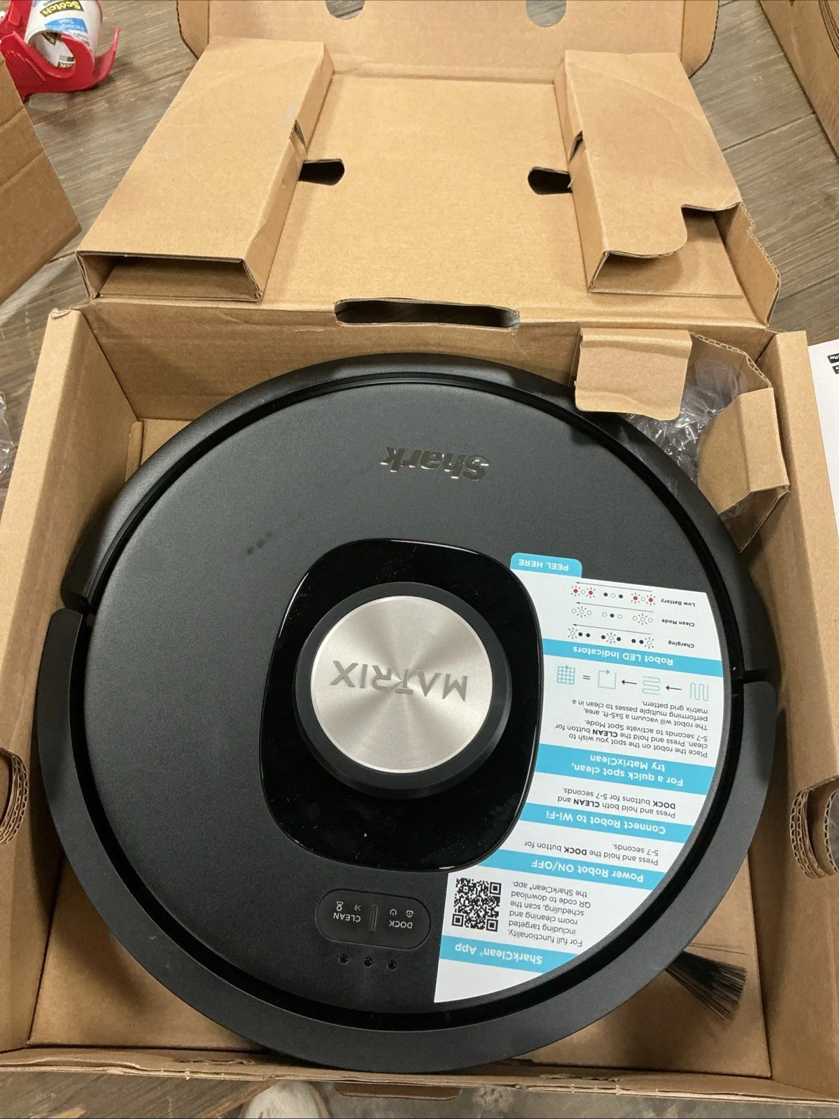 Shark AV2310AE Matrix Self-Emptying Robot Vacuum. Appears To Be New.