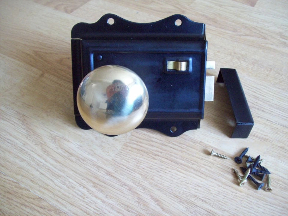 OLD VICTORIAN STYLE SOLID BRASS BLACK DOOR RIM LOCK KNOB SET - Image 4 of 4