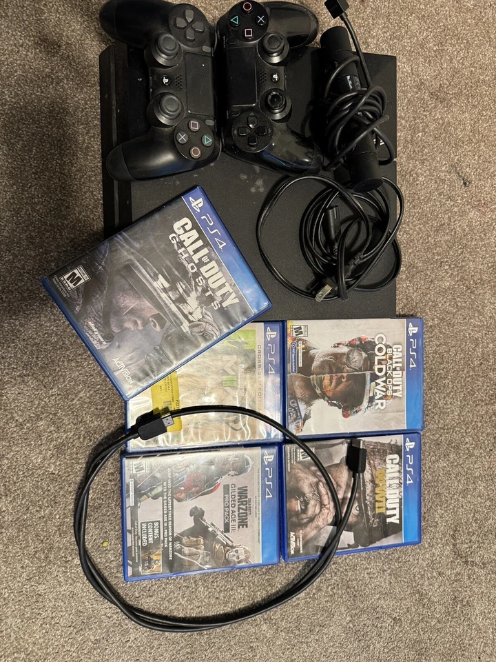 Consola Sony PlayStation 4 - 500 GB (CUH1215A) Foto 2 de 2