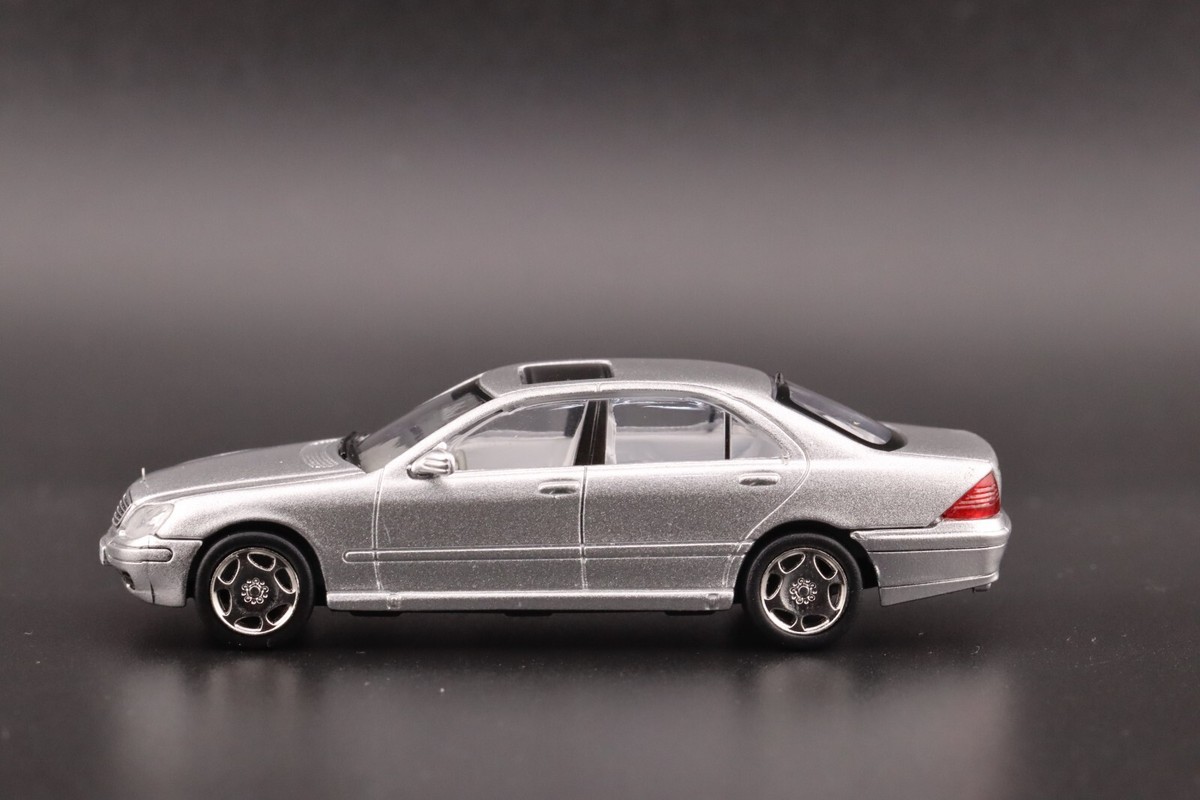 1/43 Mercedes-Benz 特注 S-class Mercedes-Benz S Klasse A217 2015 Cabrio Diamond White 1:43