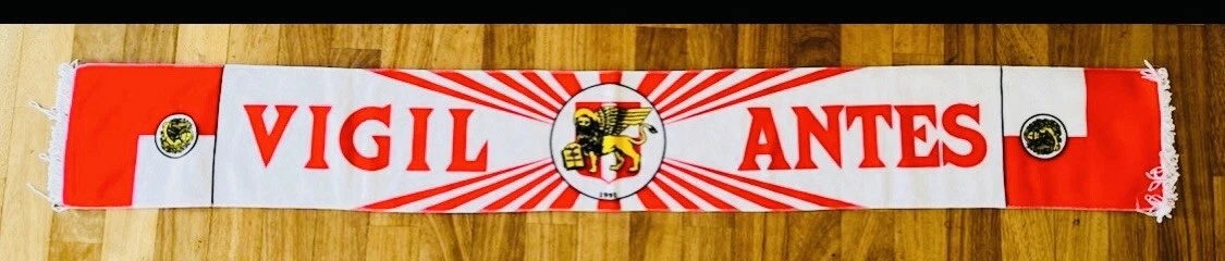 Foto 1 di 2