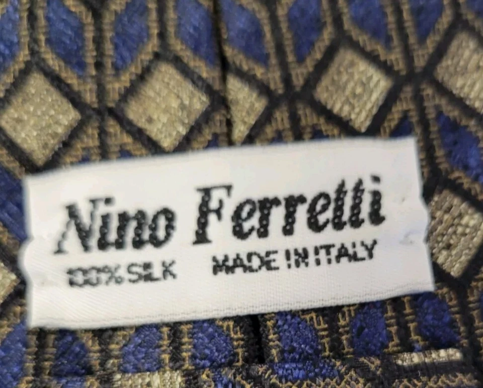 2 Corbatas de Seda Tejidas NINO FERRETTI Italia 59"L x 44"W Limpias Sin Manchas. Foto 3 de 4