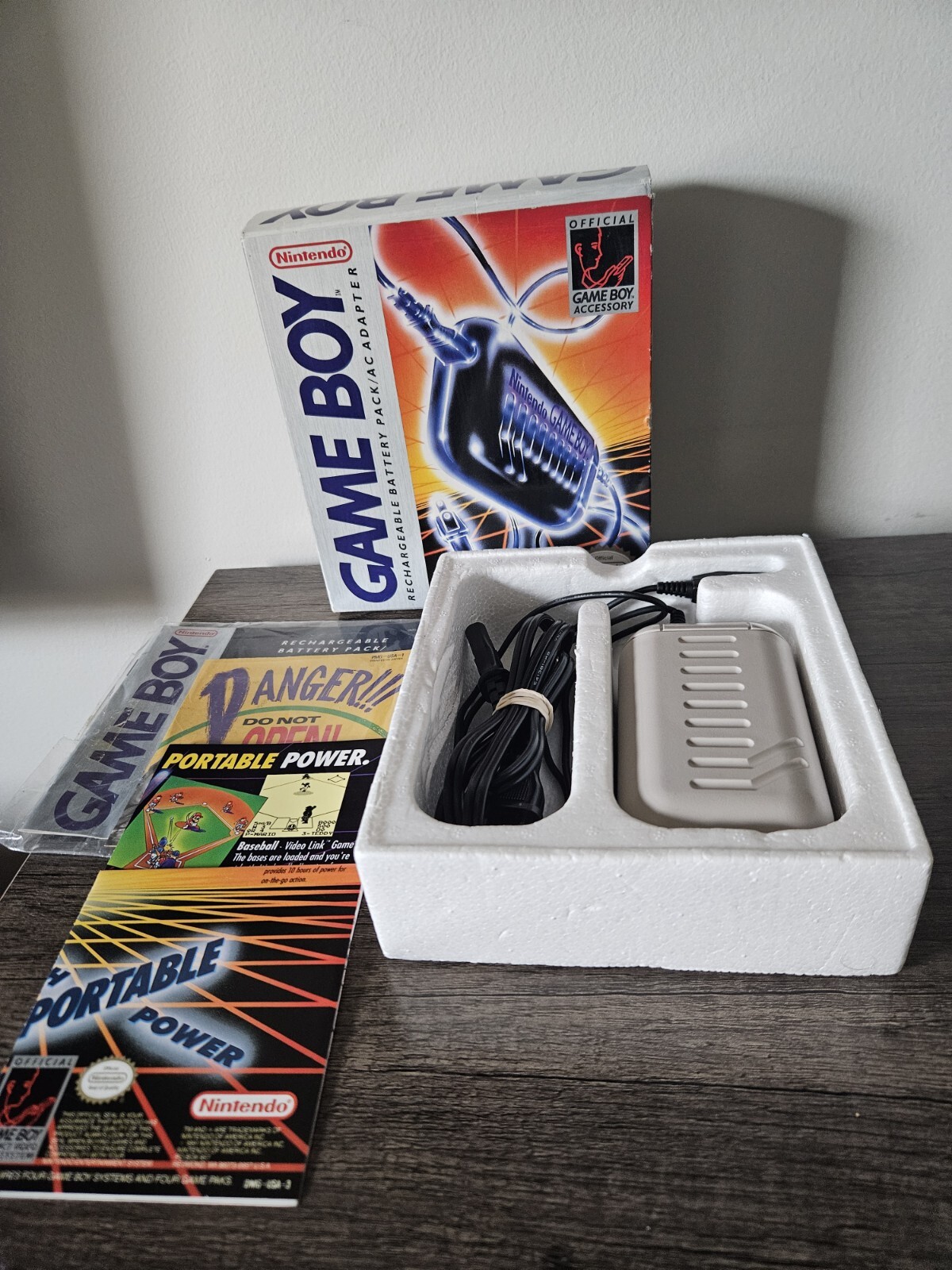 Nintendo Gameboy Rechargeable Battery Pack/AC Adapter