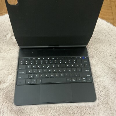 P129 Wireless Magnetic Keyboard Case Backlit-Track Pad for Apple iPad Pro 12.9''