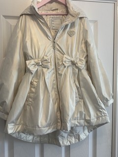 Beautiful River Island Girls Cream Bow Coat. Age 7/8 Years Excellent Condition