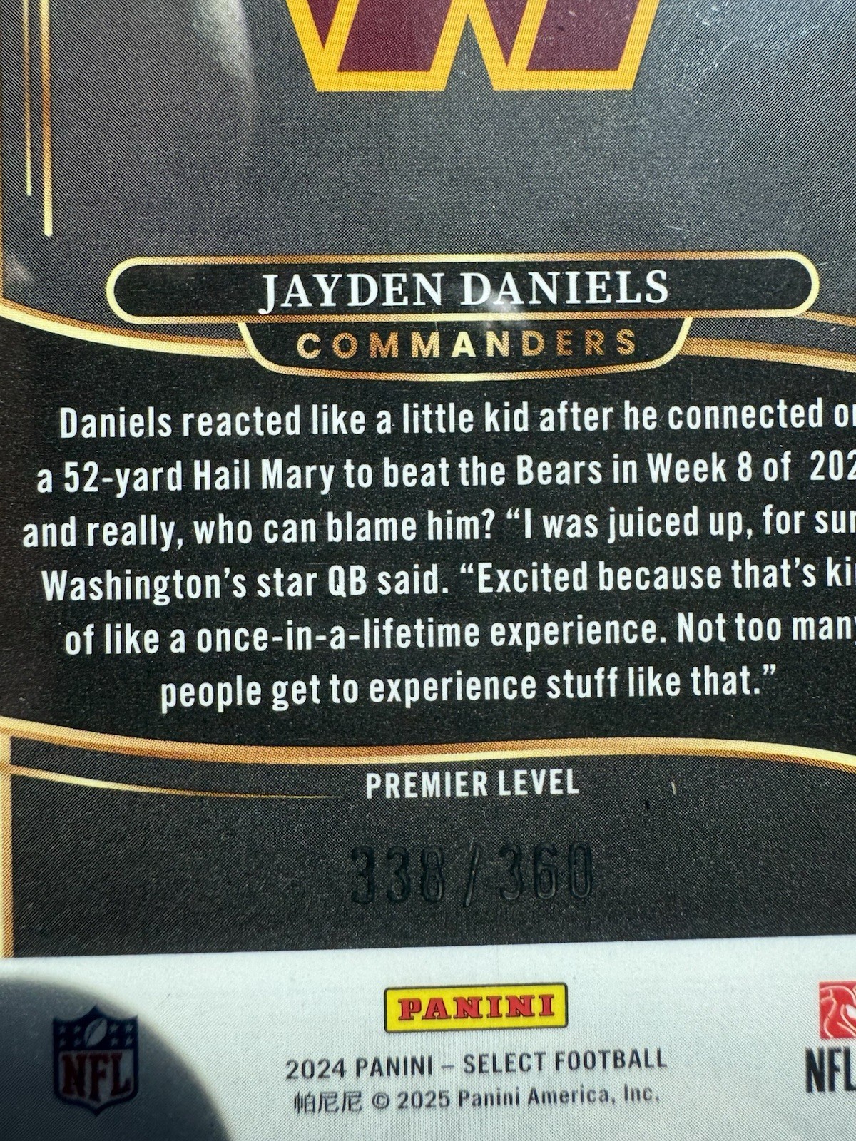 2024 Panini Select - Premier Level Jayden Daniels #112 Purple Shock Prizm /360 view 3