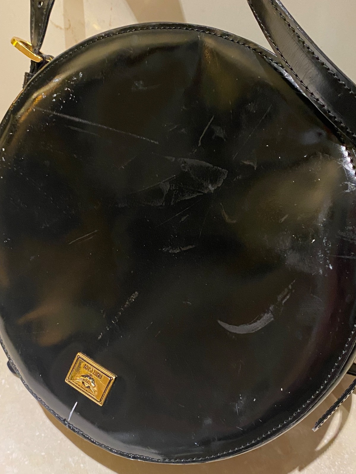 Rare Vintage MOSCHINO Redwall Black Leather Red Heart Circle Round Shoulder Bag image 7