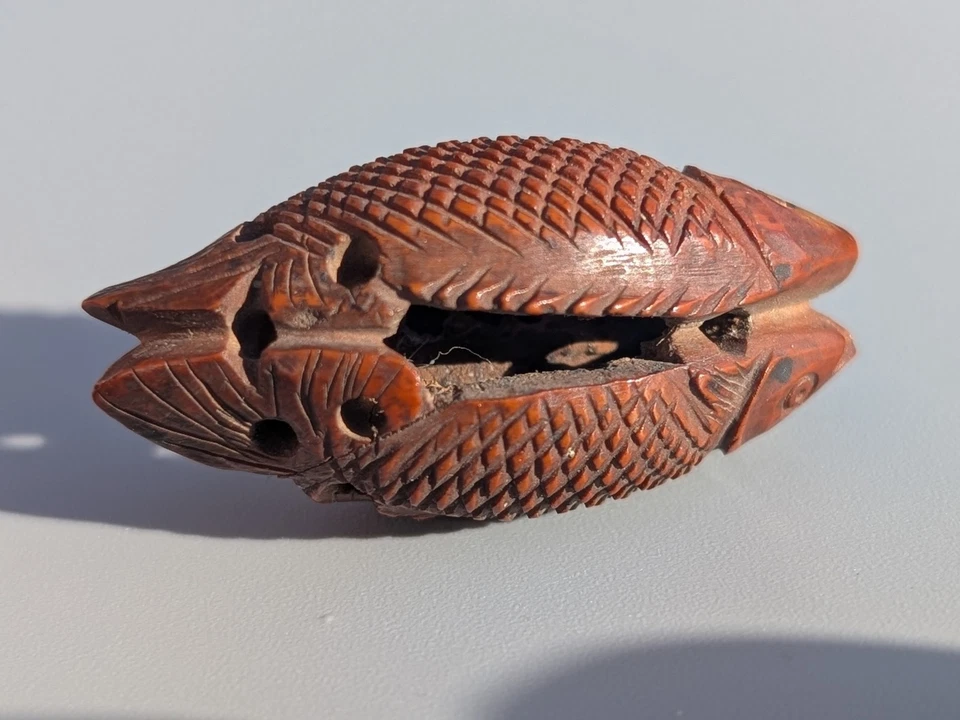 Antique Japanese Edo /Meiji Period 19thCentury Carved Hediao Nut Fish Ojime Bead - Image 3 of 4
