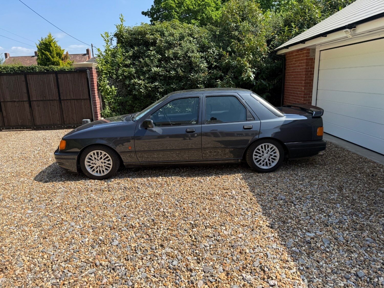 Picture 3 of 24