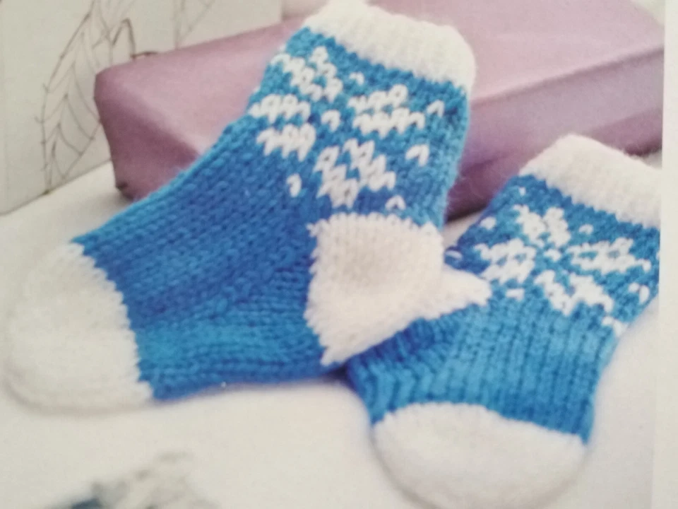 CROSBY - Baby Cardigan and Socks (2prs) Snowflake design - Magazine Pull Out - Image 3 of 4
