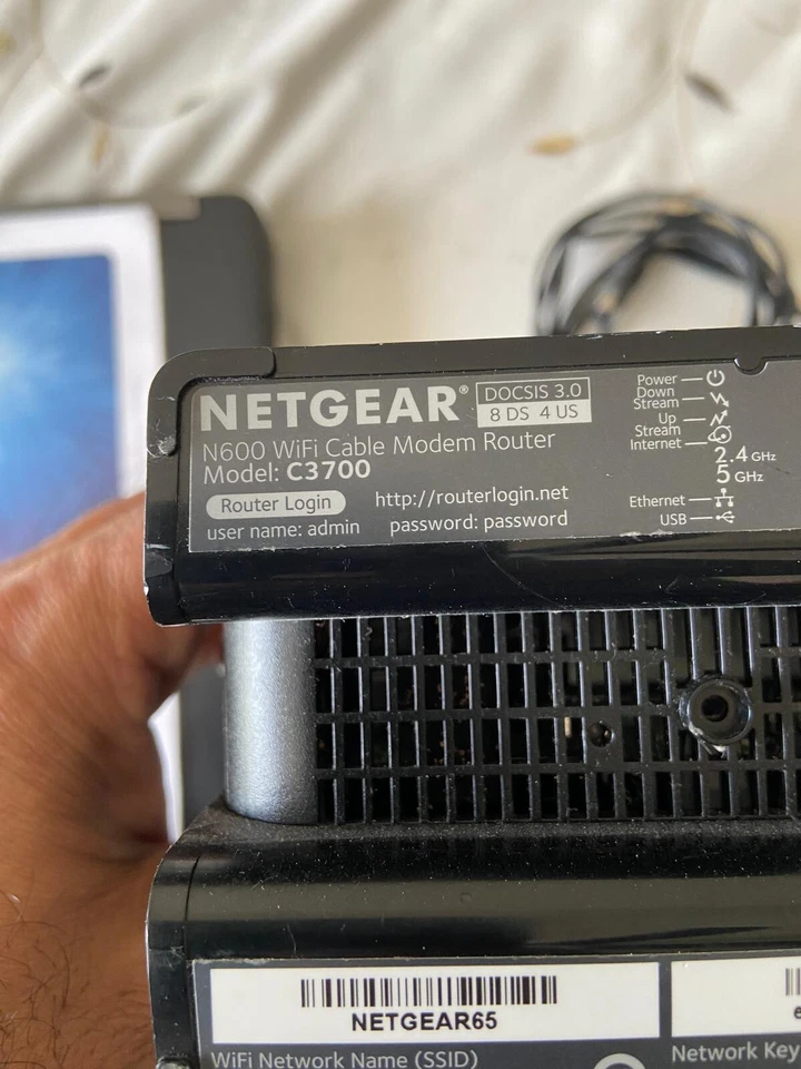 Cable módem router Netgear N600 modelo C3700  Foto 4 de 4