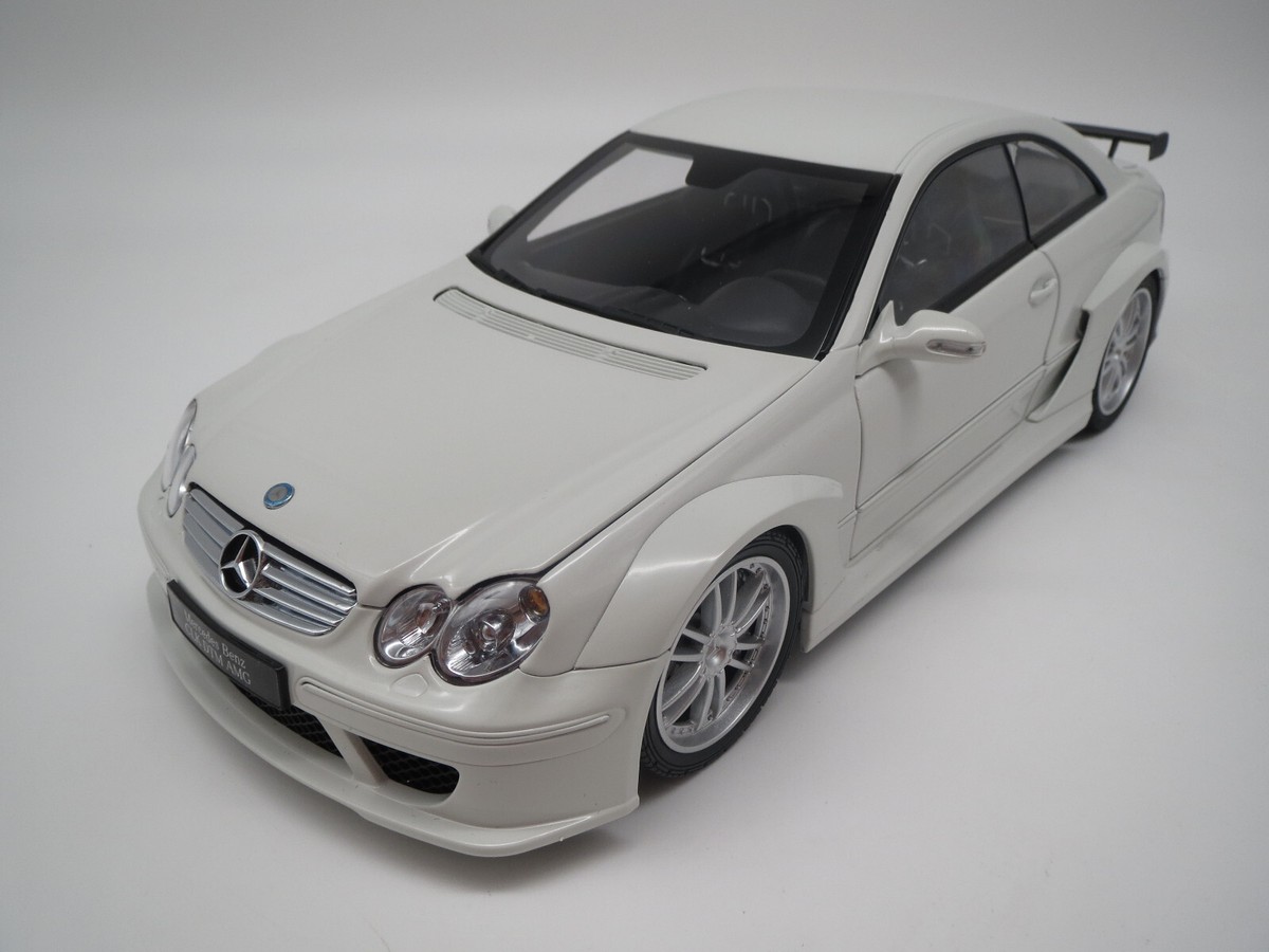 Kyosho 08461W Mercedes-Benz CLK DTM AMG Coupé (weiß) 1:18 OVP