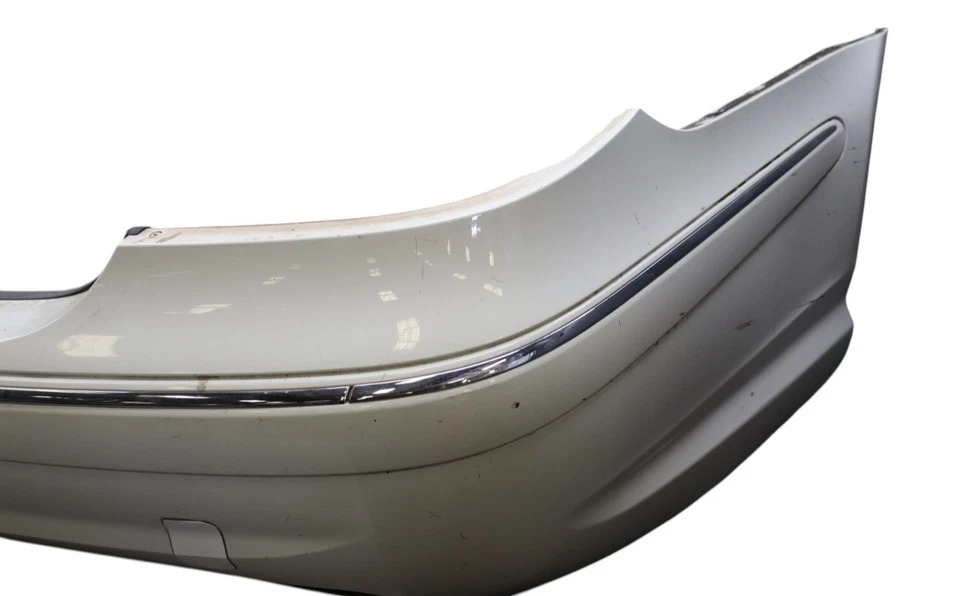 07-09 Conjunto de cubierta de parachoques trasero blanco Mercedes E63 AMG W211 A2118851125 OEM Foto 3 de 4