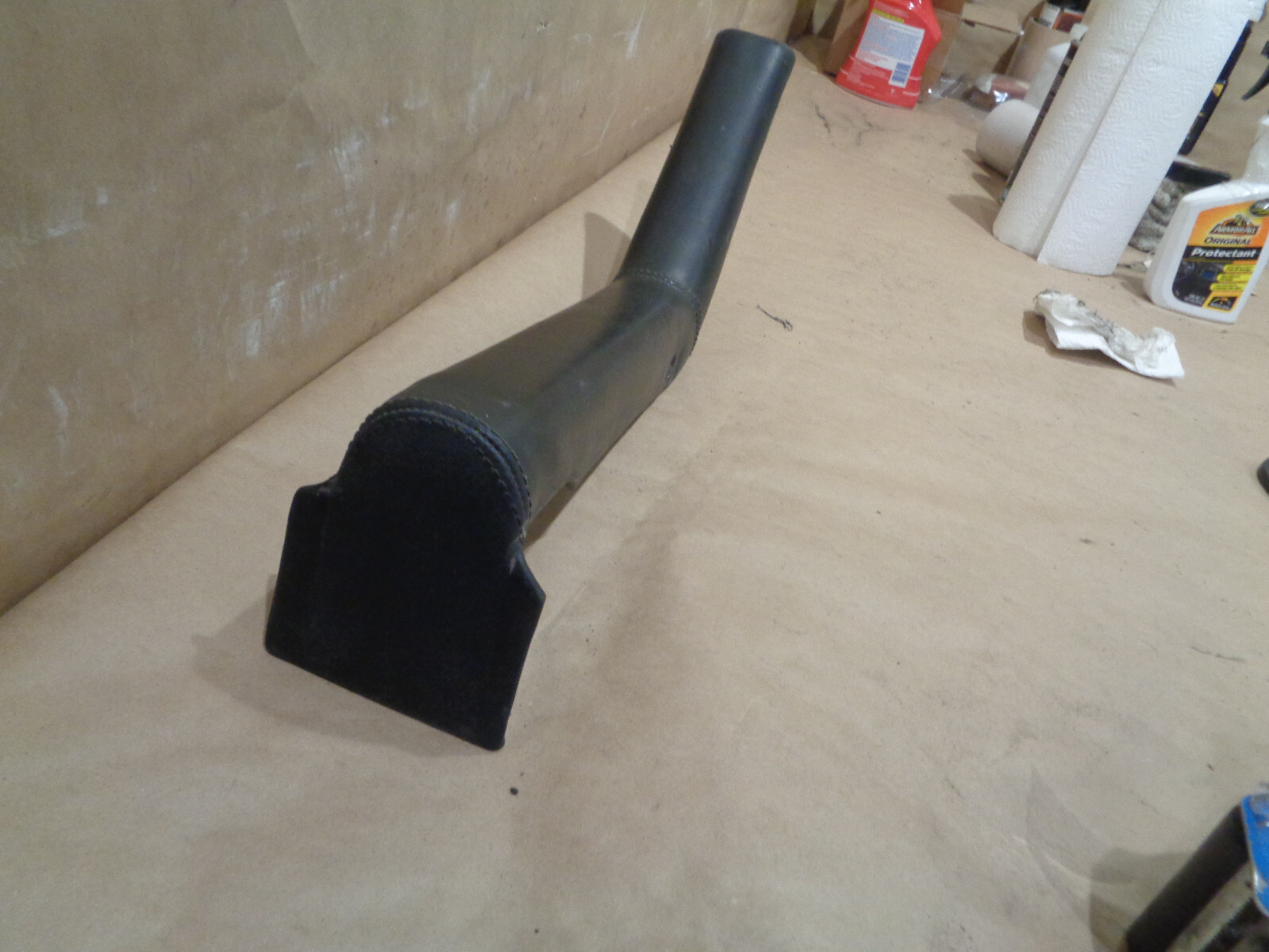 Ferrari Mondial QV - Rear Seats Center Moulding P/N 61236000