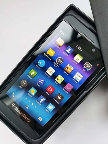 BlackBerry Z10 16GB Unlocked 4G 8MP GSM Touchscreen 4.2" Keyboard Smartphone - 第 2/15 張圖片