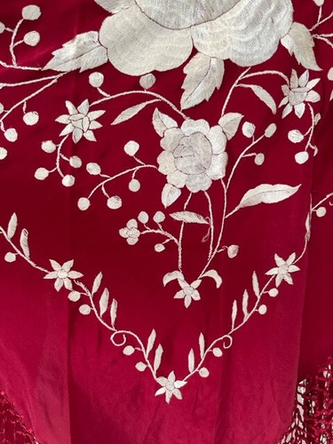 Vintage Chinese Burgundy Silk Piano Shawl Embroidered with Roses 62" x 40" - Picture 8 of 9