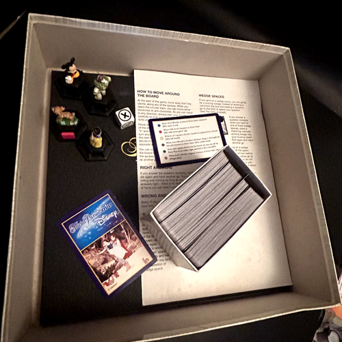 Trivial Pursuit DVD Game Disney Edition Interactive Trivia Disc in GC R4 - Picture 10 of 12
