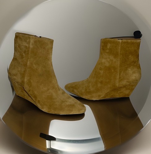 Donald J. Pliner Jae Suede Wedge Pointed Toe Ankle Boots Tan, Size 6M