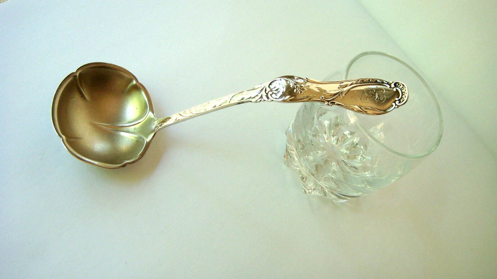 ANTIQUE GORHAM "ROUEN" STERLING SILVER 7 1/8" GRAVY SAUCE LADLE - C.1892 1.86