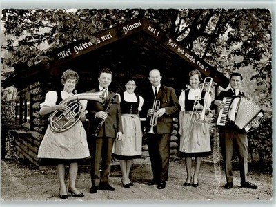 40123625 - 8230 Bad Reichenhall yodelling group Baier am Schrift costumes Bavaria