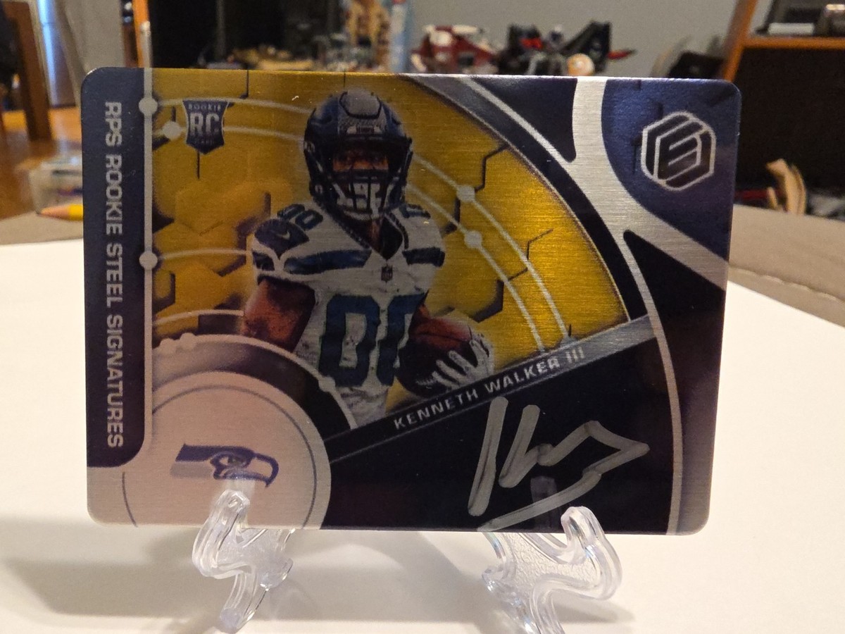 Kenneth Walker 2022 Elements Gold Rookie Steel Signatures Auto 76