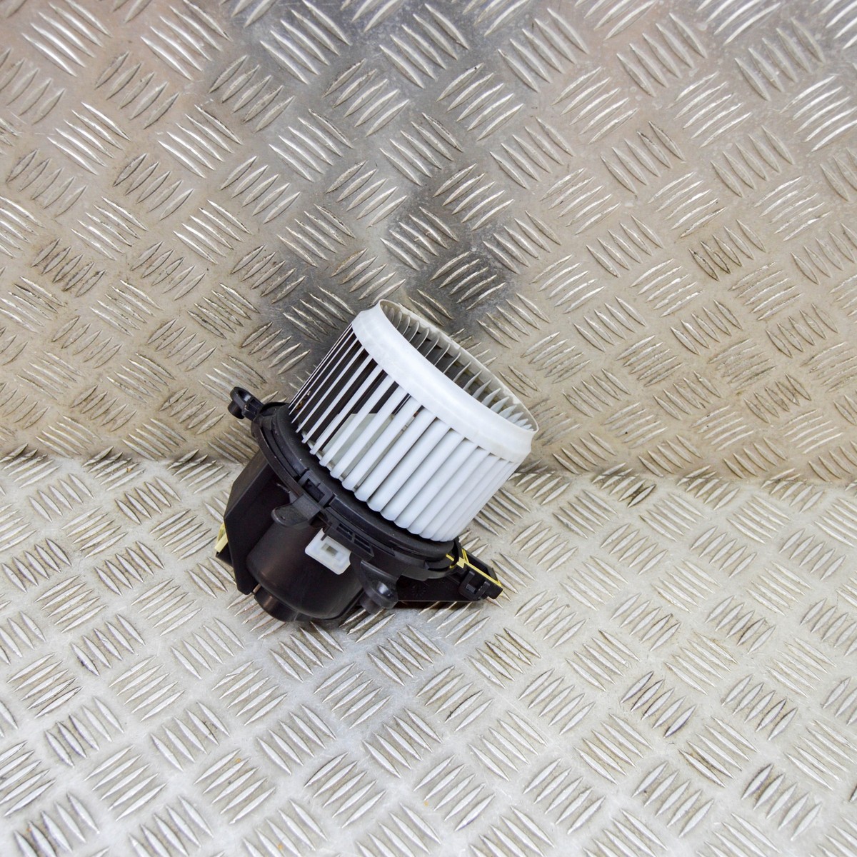 PEUGEOT 3008 SUV P84 Heater Blower Fan Motor RHD EJV00002