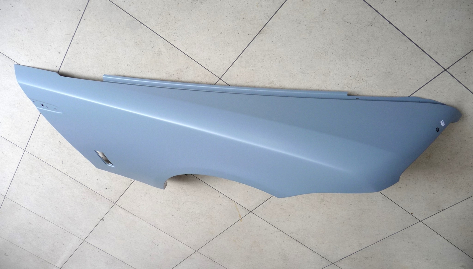 13-18 Rolls Royce Dawn Wraith Right front Fender Wing Panel Cover 41007336470 OE