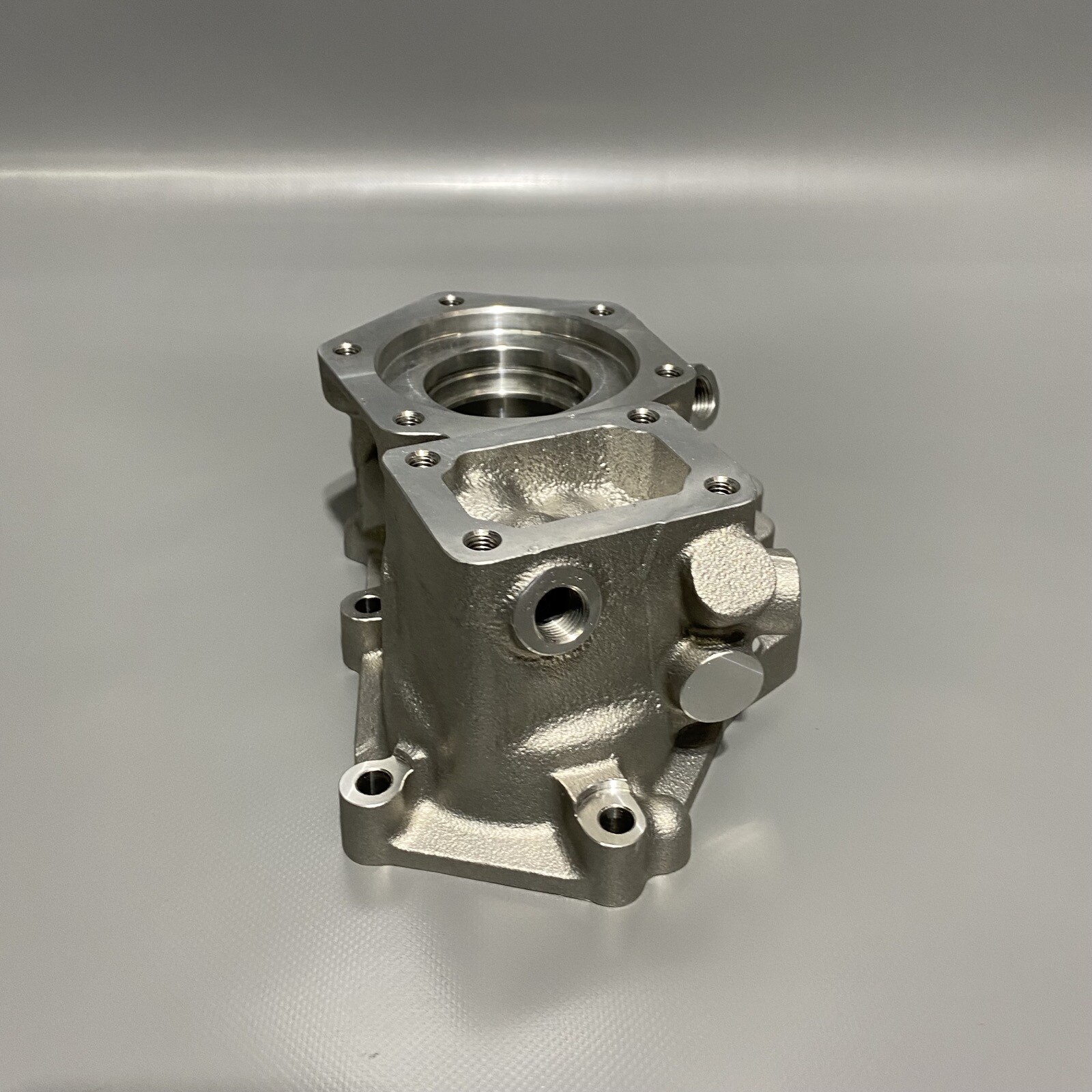 LAMBORGHINI MURCIELAGO LP640 FRONT GEARBOX 086301272