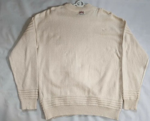 VINTAGE RARE MADE IN USA NUTMEG MILLS CHICAGO BULLS SWEATER IN SIZE XL - Picture 2 of 6