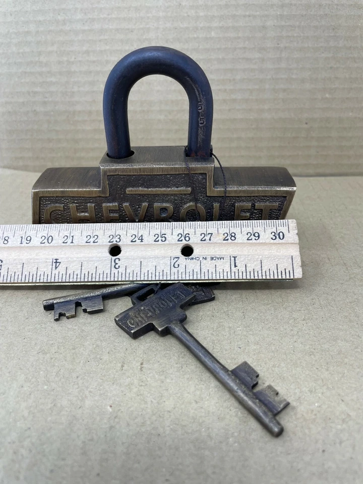 Chevrolet Large Brass lock Chevy Logo Shape padlock with 2 keys - Image 3 of 4