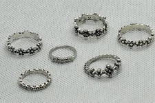 Stylish & Cute Set of 6 Silver Tone Flower/Band Style Rings