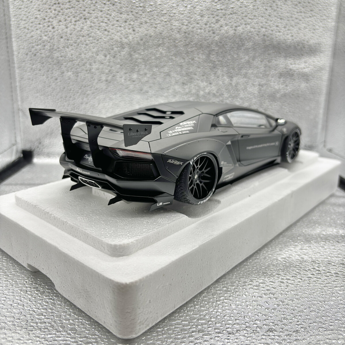Autoart 79106 1/18 Lb-Works Liberty Walk Lamborghini