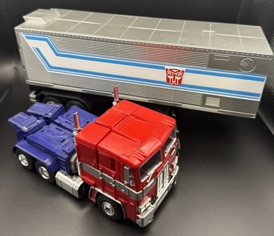 Hasbro Official Transformers TRU Masterpiece MP-10 Optimus Prime & With Trailer