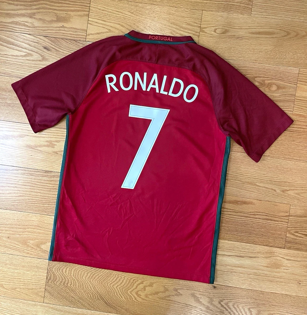 Nike Size M Portugal National Team Soccer Fan Apparel & Souvenirs