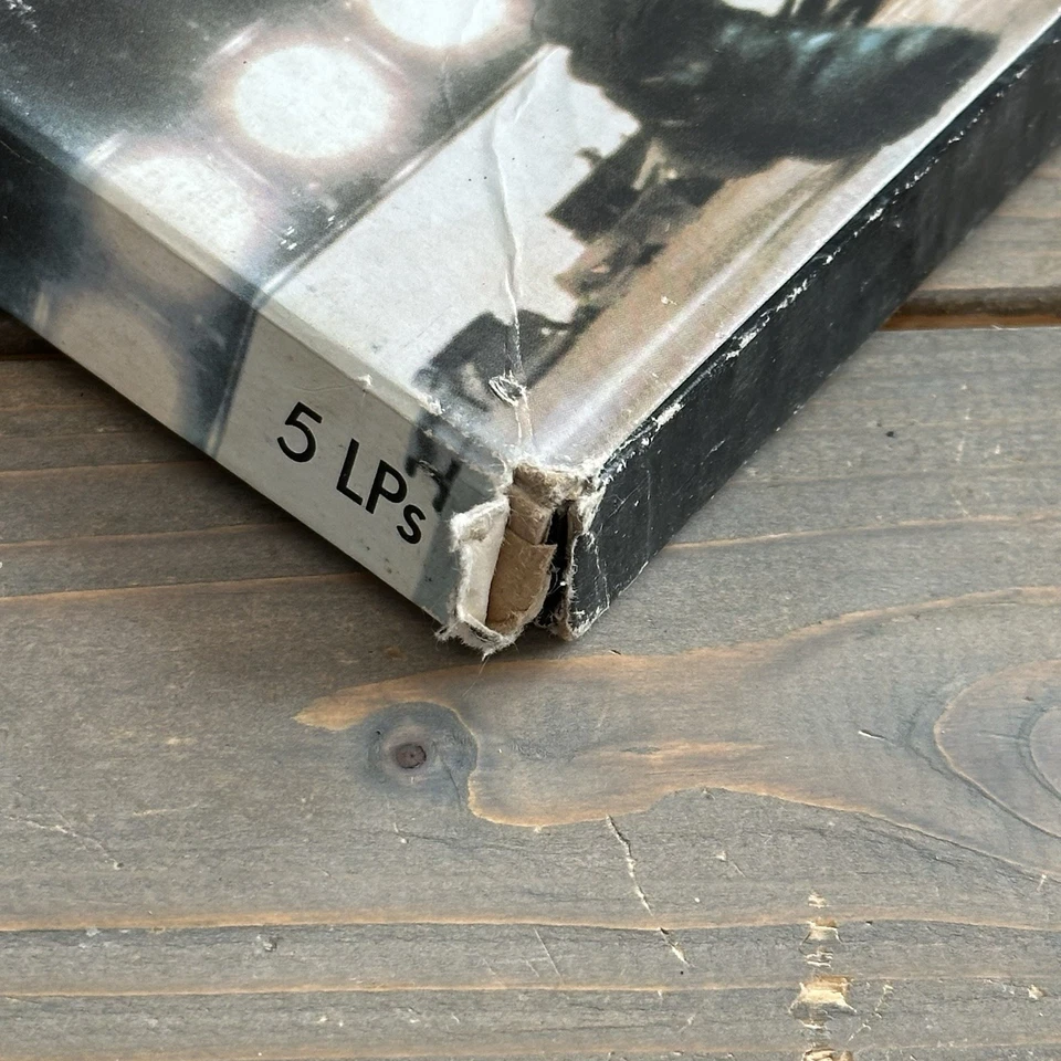 Bruce Springsteen & E Street Band Live 1975-85 Vinyl LP Box Set W/ Booklet 5LPs - Image 2 of 4