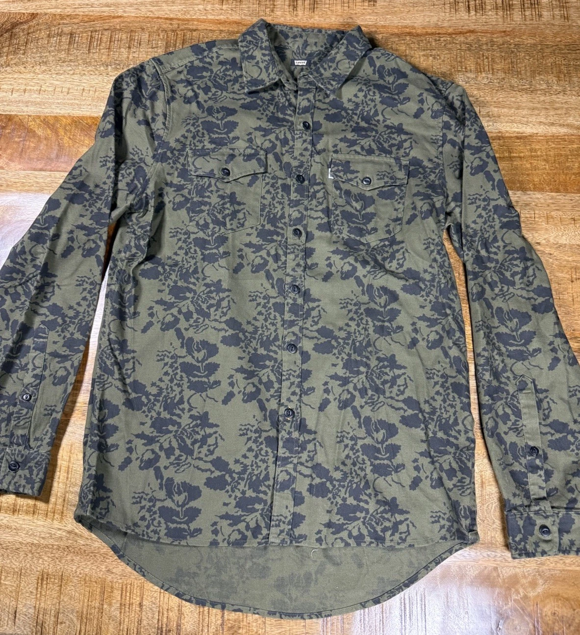 Levis Mens Medium Floral Utility Button Up Shirt Green Black Long Sleeve