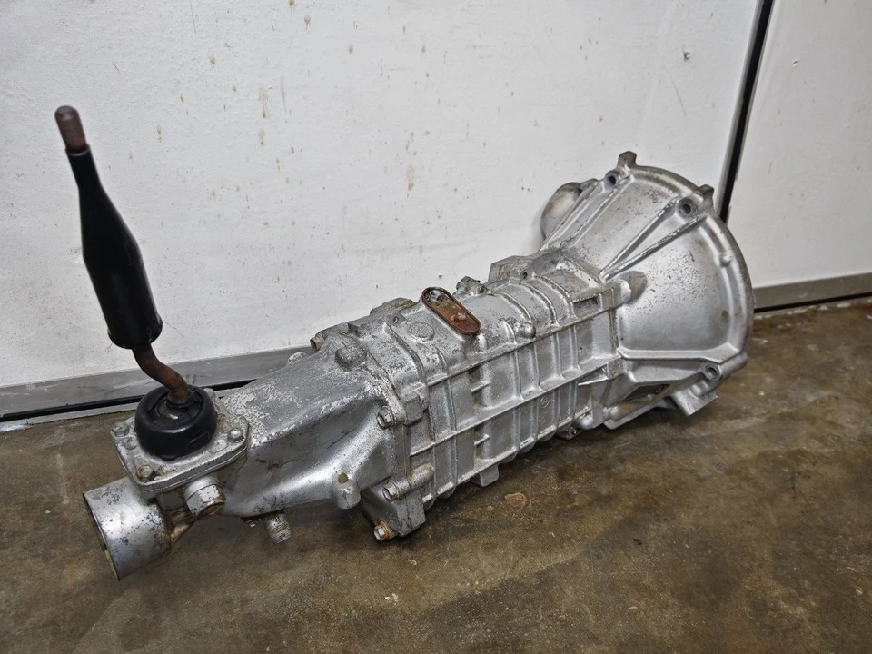 TOYOTA COROLLA AE86 4AGE RWD T50 GEARBOX MANUAL 5-Speed TRANSMISSION 16V/20V - Image 2 of 4