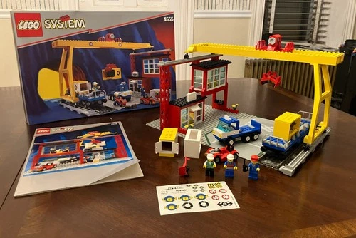 LEGO 4555 Cargo Station complete train set with instructions and damaged box