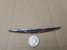 Chrysler Oem 5 38 Steering Wheel Horn Pad Emblem Badge Logo Nameplate 2434492 Chrysler Oem 5 38 Steering Wheel Horn Pad Emblem Badge Logo Nameplate 2434492