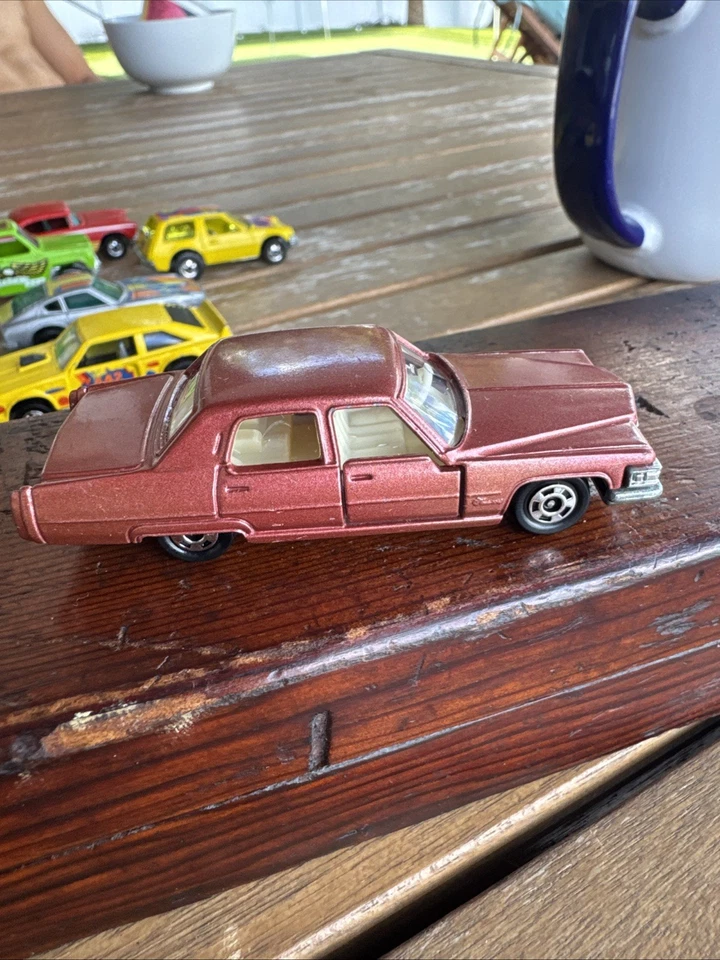 Tomica Cadillac Fleetwood Brougham - Rose - Vintage 1976 Tomy No.F2 - Image 3 of 4