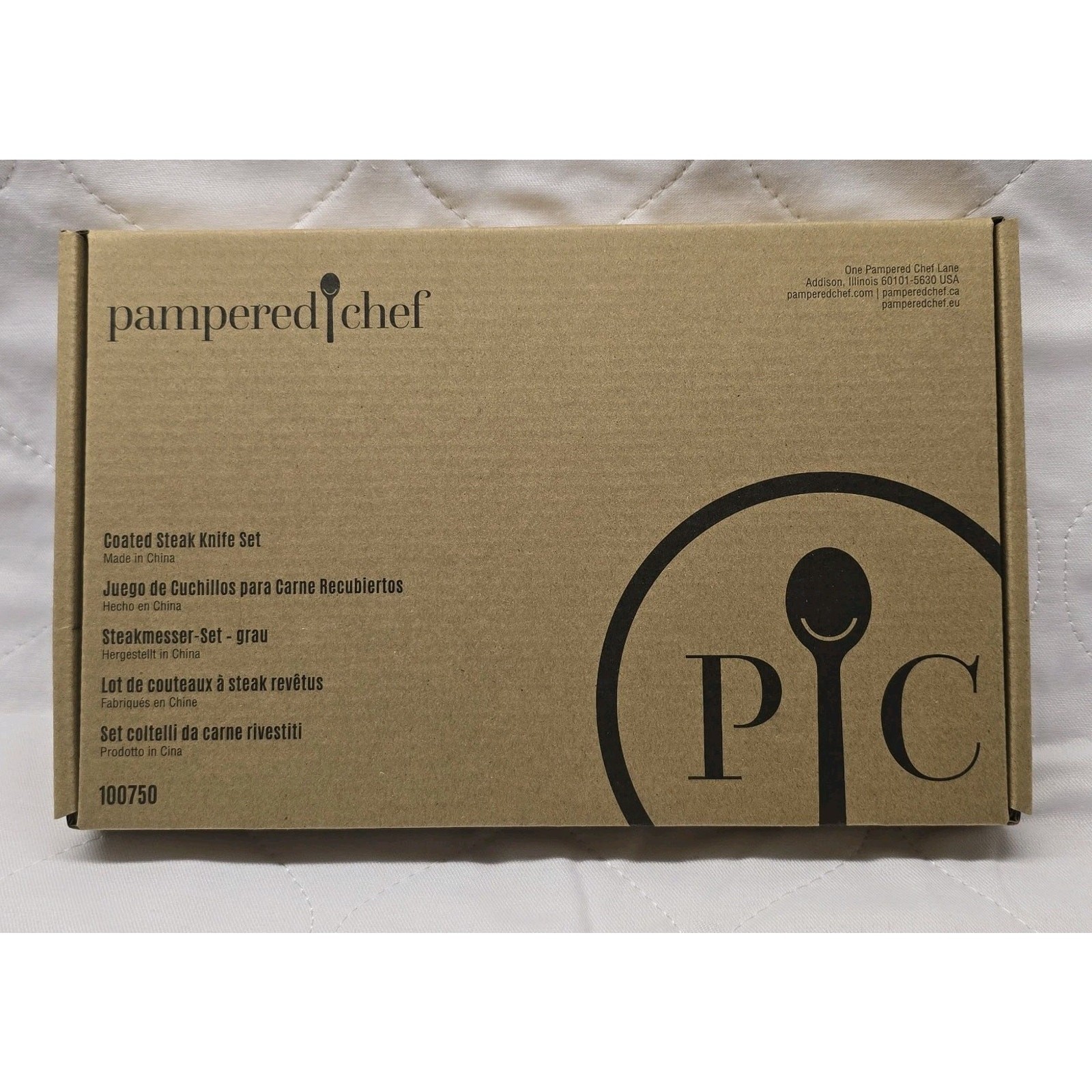 Pampered Chef Coated Serrated Steak Knife Set with Blade Covers