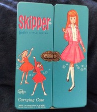 Vintage 1964 Mattel Skipper Barbie s Little Sister Blue Case Clothing closet