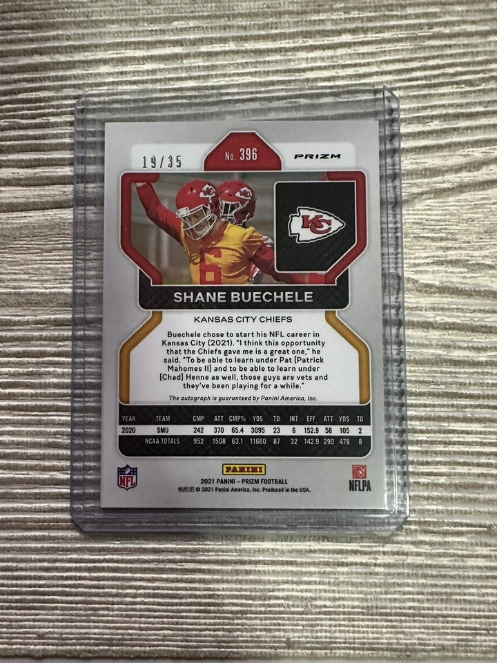 2021 Panini Prizm Shane Buechele Red Shimmer Auto /35 Rookie RC #396 Chiefs - Image 2 of 2