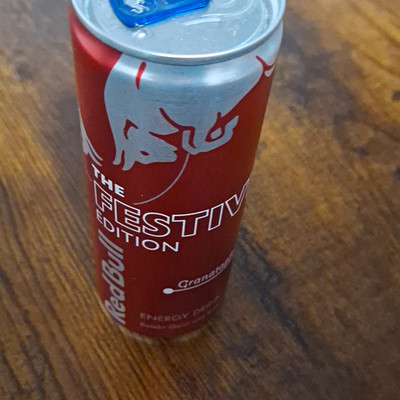Red Bull The Festiv Edition Granatapfel Energy Drink Dose MHD 24.07.2026
