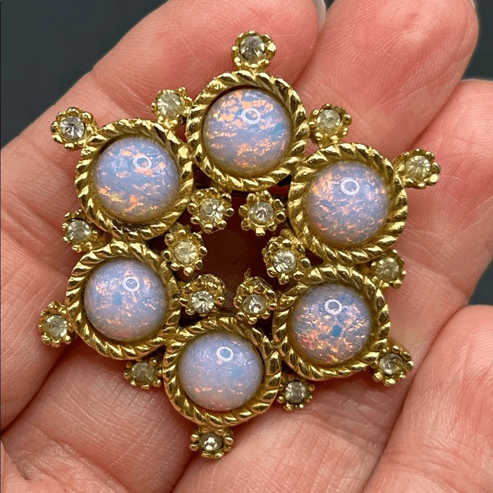 Broche dorado imitación rosa ópalo dragones aliento estrás de colección Foto 3 de 4