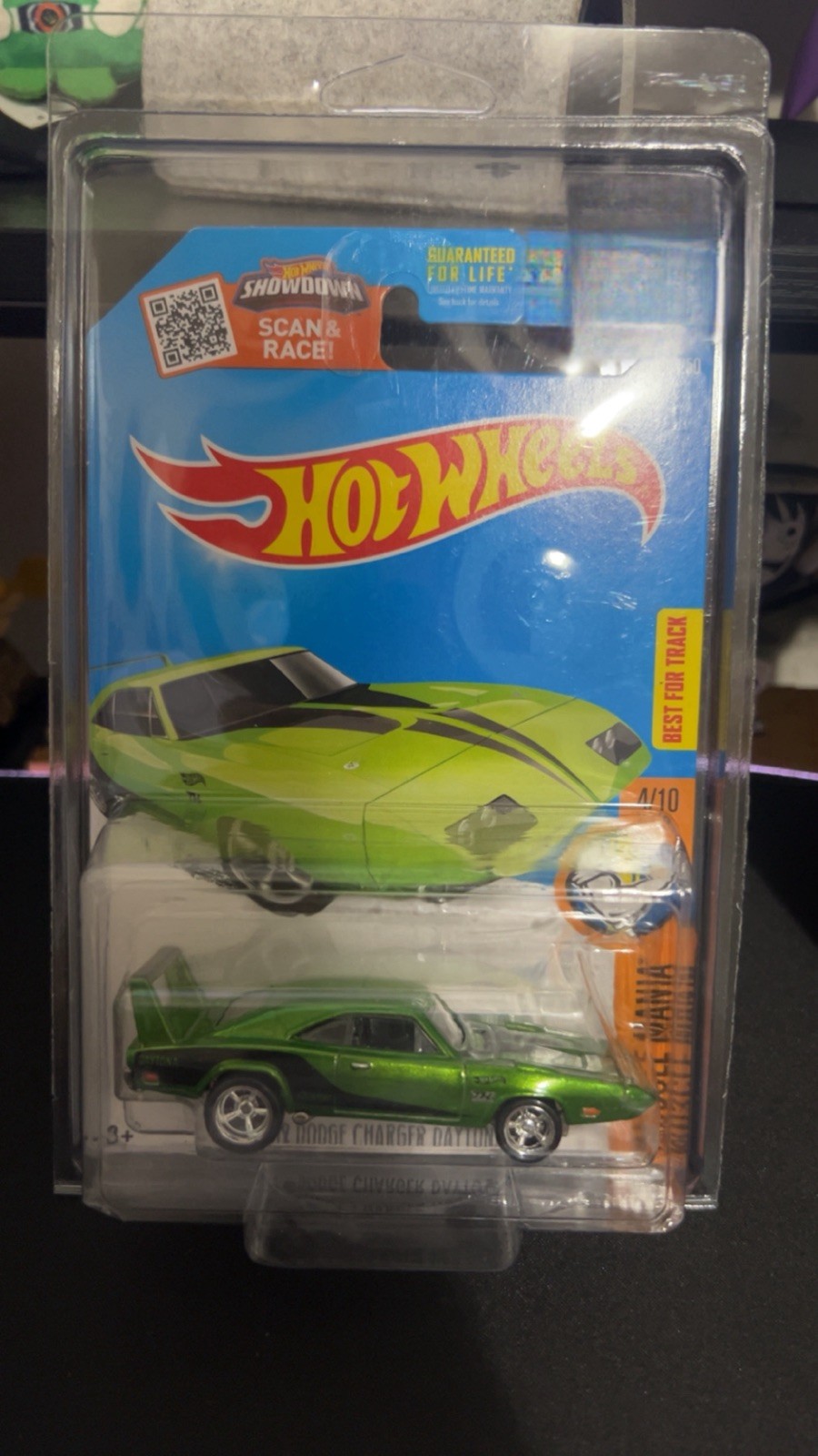 Hot Wheels 2016 Super Treasure Hunt ‘69 Dodge Charger Daytona w/protector.