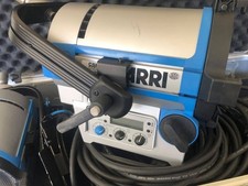 ARRI L5-C 5" LED Fresnel Silver/Blue, Stand Mount, W/Barndoors 