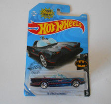 Hot Wheels 2018 DC Tv Series Batman Batmobile 3/5   1:64 scale